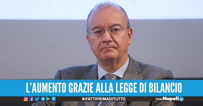 aumento stipendio insegnanti