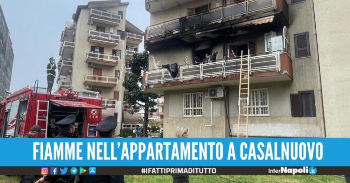 fiamme appartamento casalnuovo