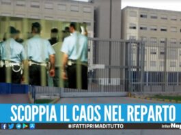 Calci e pugni nel carcere di Secondigliano, feriti 3 agenti penitenziari