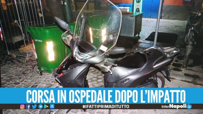 Scontro tra motorini a Napoli, due ragazzi ricoverati al Cto