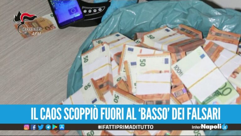 Vendita di soldi falsi a Napoli, le minacce all'acquirente: 