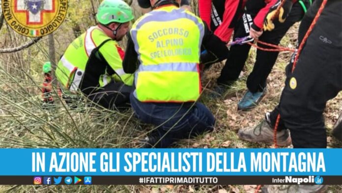 Cade nel burrone per oltre 100 metri, 80enne muore nel Napoletano