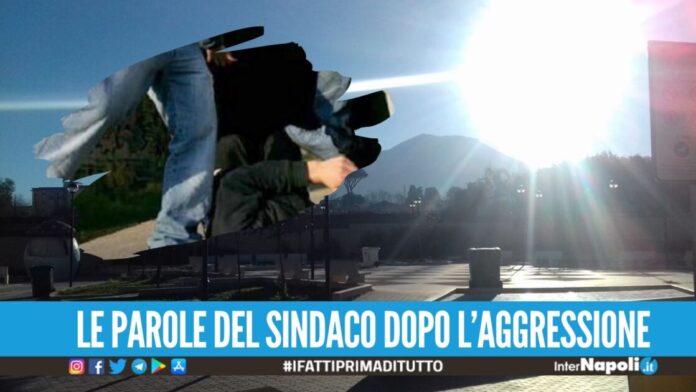 Picchiato dal branco a San Giorgio a Cremano, il 13enne voleva far da paciere