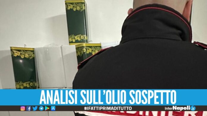 Sequestrati 900 litri d'olio di oliva a Caivano, denunciata una 27enne di Afragola