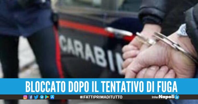 tenta di rubare auto torre del greco