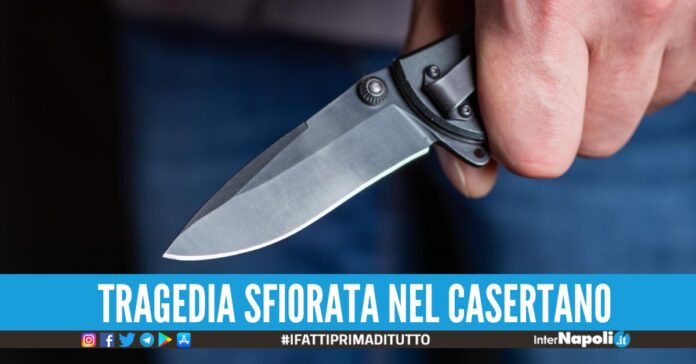 accoltella il titolare trentola ducenta