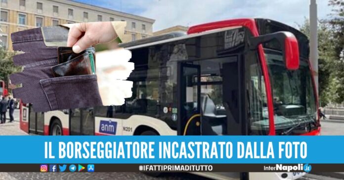 rapina bus 161 napoli