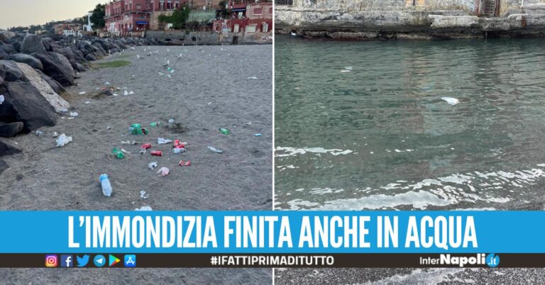Lattine, plastica e carte sporche: la spiaggia di Posillipo invasa dai rifiuti dopo il weekend