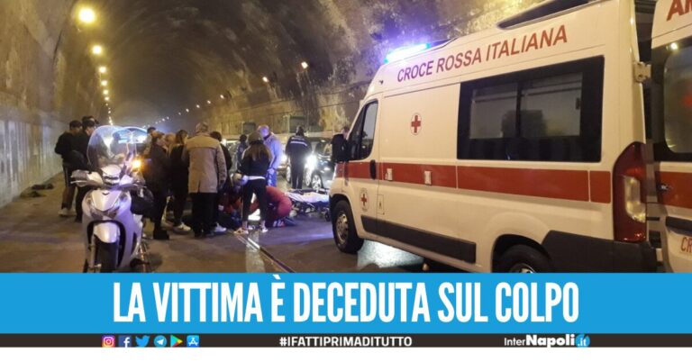 Tragedia a Napoli, cade con lo scooter e muore mentre percorre la Galleria Laziale
