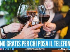Nasce l'iniziativa "Cena Offline": vino gratis a chi posa il cellulare durante la cena