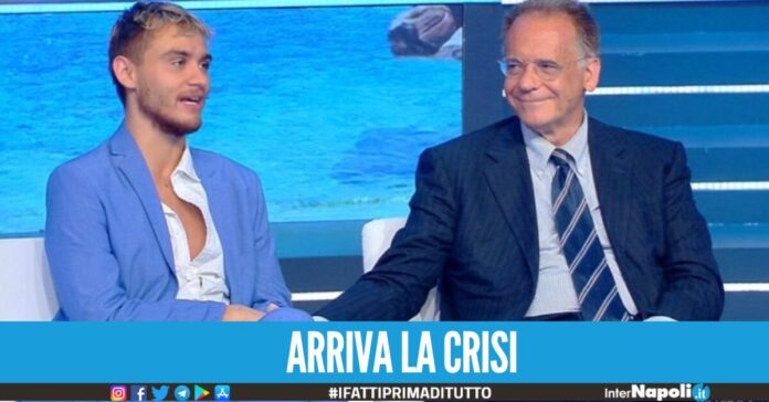 Alessandro Cecchi Paone racconta la crisi che sta vivendo con il marito Simone.