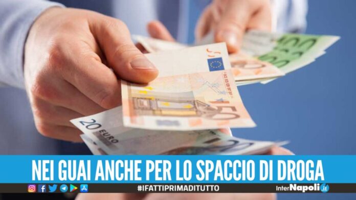 Prestiti al 240% di interessi, 7 usurai arrestati a Torre Annunziata