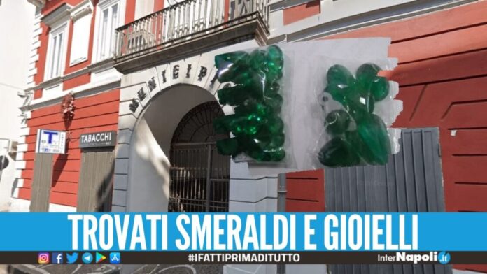 L'attività criminale ricostruita dalle indagini era finalizzata a far risultare residenti cittadini brasiliani che in realtà non erano presenti