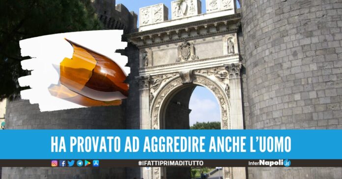 lancia bottiglie contro la casa del compagno napoli