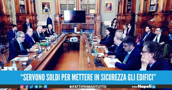 incontro palazzo chigi