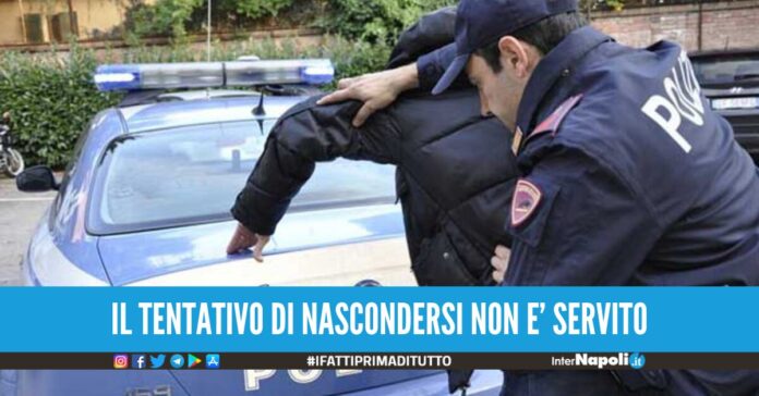si nasconde sotto un tappeto castellammare