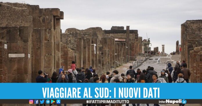 Un'indagine Istat rivela che la Campania è leader nel turismo per presenze nel Sud, ma con ancora un calo rispetto al periodo di pre-pandemia.