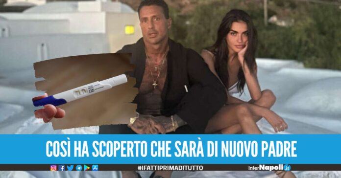 Fabrizio Corona papà bis Il test di gravidanza positivo trovato nella scatola dei vibratori
