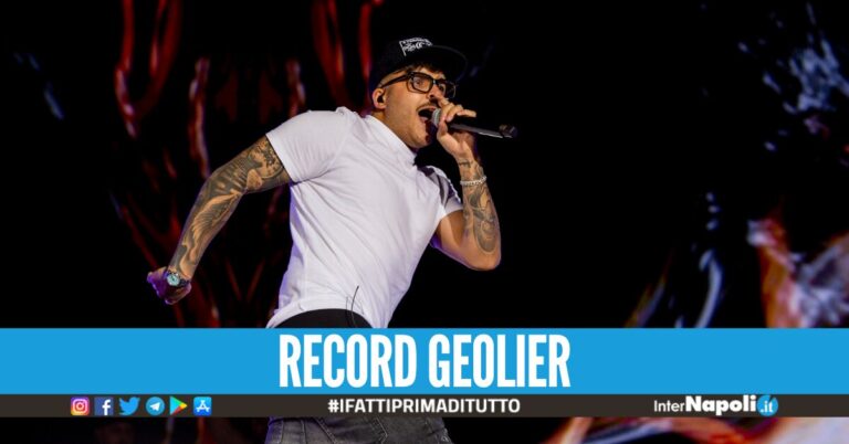 Geolier non si ferma più: dopo i sold out al Maradona, il nuovo album è già disco d’oro