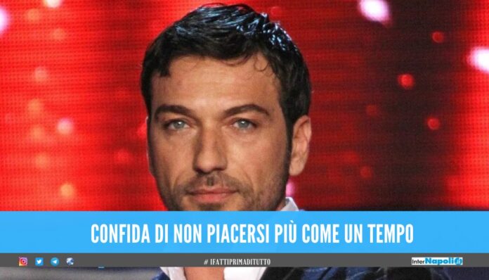 confida di non piacersi più come un tempo confida di non piacersi più come un tempo