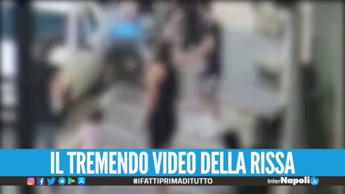 Violenza nel Casertano, presunto molestatore pestato dal branco