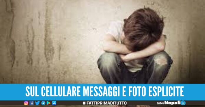 abusi sessuali su minori napoli