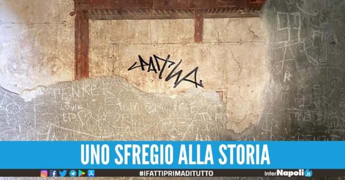 scavi di ercolano turista