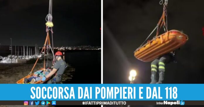 ragazza cade sugli scogli napoli