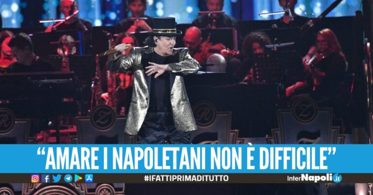 Renato Zero pazzo di Napoli: “Il Nord non ha il vostro sole, il Vesuvio e il vostro cuore”