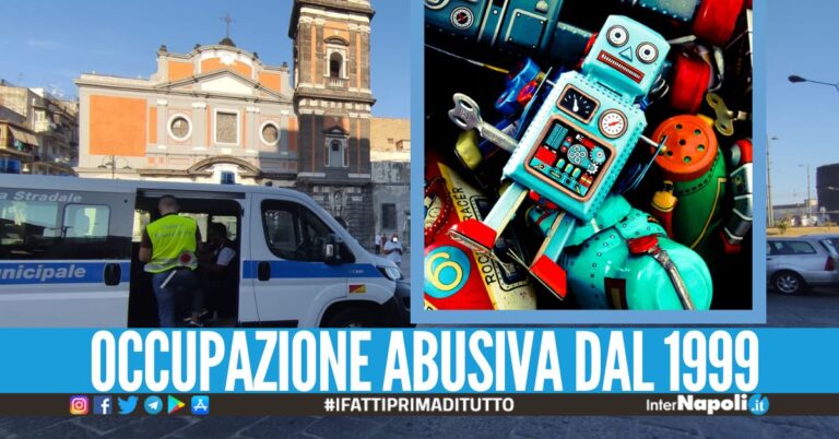 Scatta la chiusura per un negozio di giocattoli a piazza Mercato