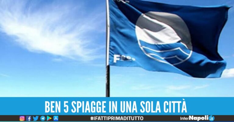 bandiera blu napoli