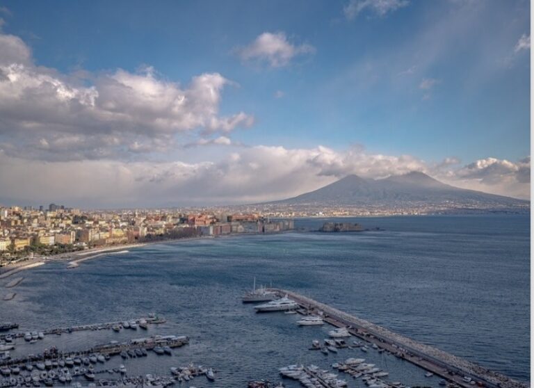 Napoli meta turistica scelta dai crocieristi di tutto il mondo