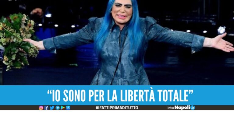 Loredana Bertè in minigonna a 73 Anni, la risposta contro gli haters: “Mi vesto come ca**o mi pare”