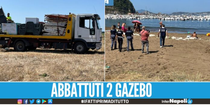 Scoperto un 'lido' abusivo a Napoli, sequestrati lettini e ombrelloni