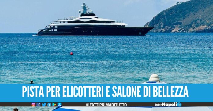 Zuckerberg in Italia col suo superyacht da 300 mln di dollari cinema, campo da basket e 28 stanze