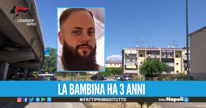 Figlia del boss De Martino contesa tra madre e nonni, blitz a Ponticelli