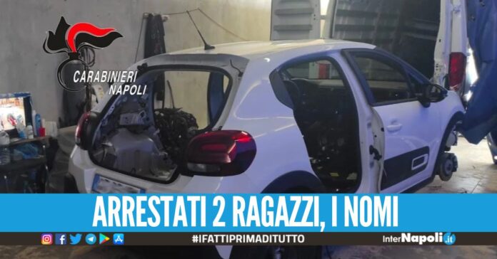 I Carabinieri della stazione di Crispano hanno scoperto un’officina clandestina adibita allo smontaggio e al riciclaggio di veicoli provenienti
