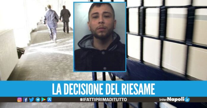 Arrestato dopo la perquisizione in strada, 27enne di Secondigliano ai domiciliari