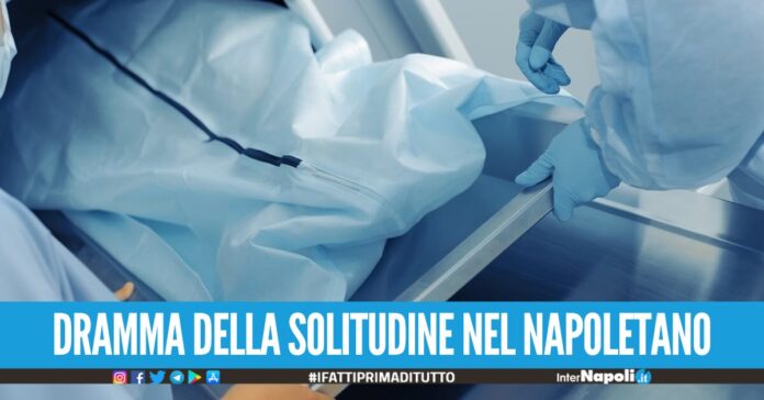 Dramma nel Napoletano donna muore da sola, abbandonata per 6 mesi nell’obitorio