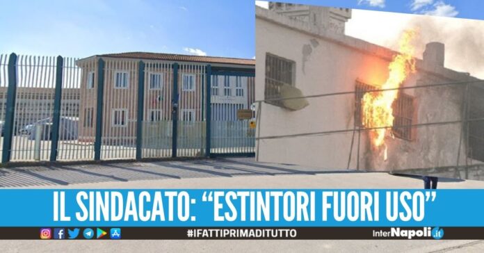 Incendio nel carcere di Ariano Irpino, detenuto tenta di darsi fuoco