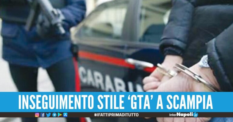 Fugge ai carabinieri con auto rapinata, inseguimento tra le Vele di Scampia