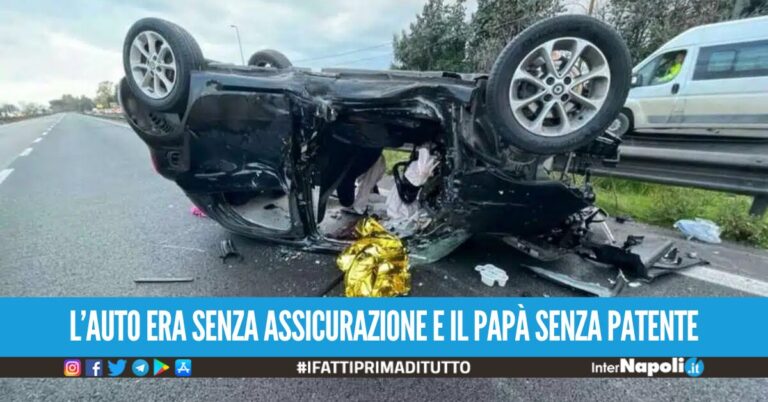 Incidente a Giugliano: la bimba di 8 anni era in braccio alla mamma, la sorella nel cofano