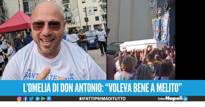 Palloncini bianchi e applausi ai funerali di Rosario, la sorella: 