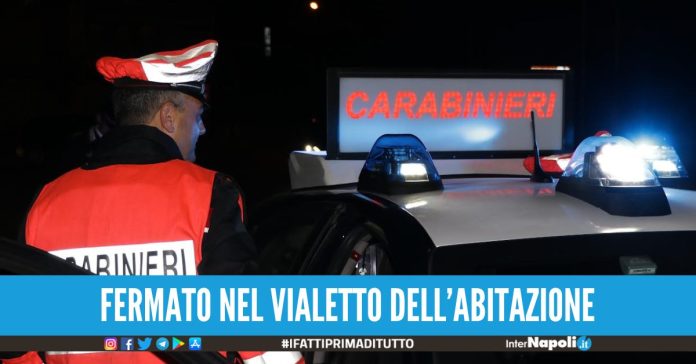 Tenta di rubare bici elettrica ma carabiniere in licenza lo vede in manette 18enne nel Casertano