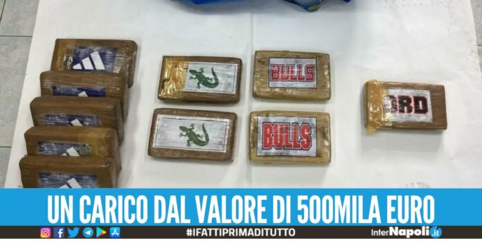 Scovati 11 kg di cocaina nella casa confiscata al clan di camorra