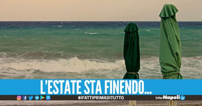 Spiagge e parchi chiusi a Napoli, scatta l'allerta meteo