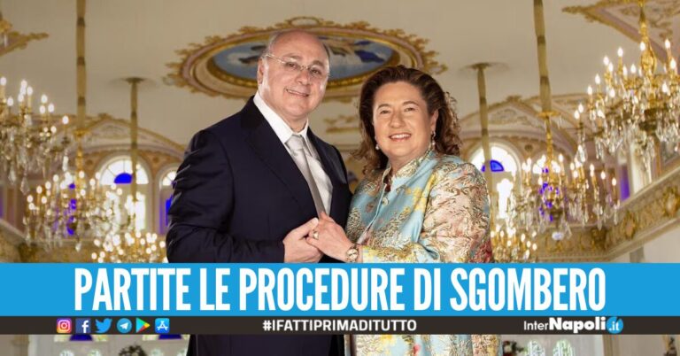 Al via lo sgombero del 'Castello delle Cerimonie', la famiglia Polese lascia 'La Sonrisa'