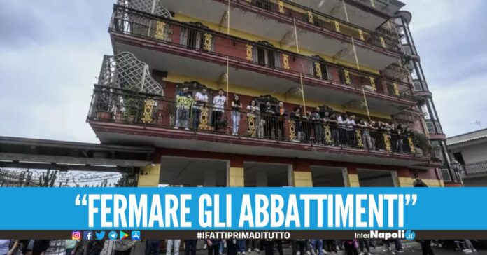 Cardito, mobilitazione contro l'abbattimento di un palazzo Fermare le ruspe