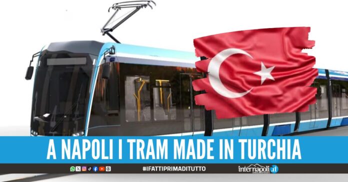 Realizzati dalla società turca Bozankaya, sono in arrivo a Napoli 20 tram con tecnologia all'avanguardia. I nuovi mezzi di trasporto pubblico promettono aria condizionata e capienza per 274 passeggeri.
