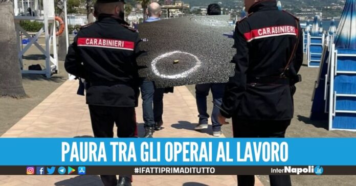 Raid di camorra contro il noto lido, arrestato l'uomo armato di pistola
